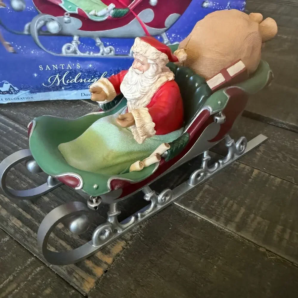 Hallmark Keepsake ~ Santa's Midnight‎ Ride ~ DASH AWAY ALL ~ Table Decoration